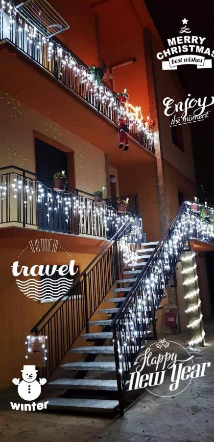 טסרה B&B "Gabriel&Melissa" Airport View - Nuova - Ristrutturato Gennaio 2022 מראה חיצוני תמונה