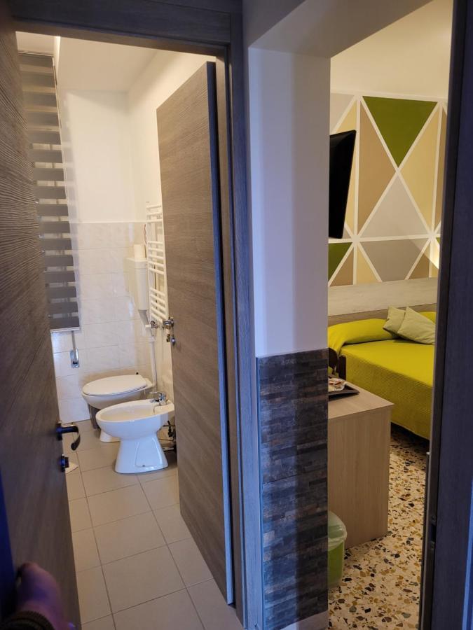 טסרה B&B "Gabriel&Melissa" Airport View - Nuova - Ristrutturato Gennaio 2022 מראה חיצוני תמונה